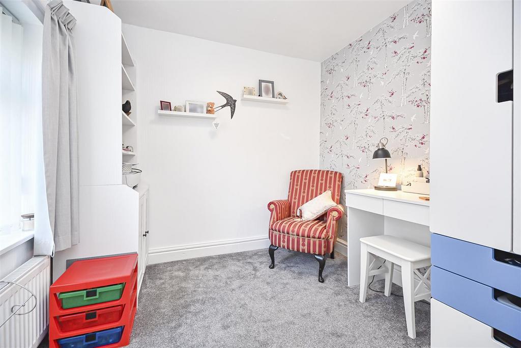 20 Lime Grove Bedroom 3.jpg