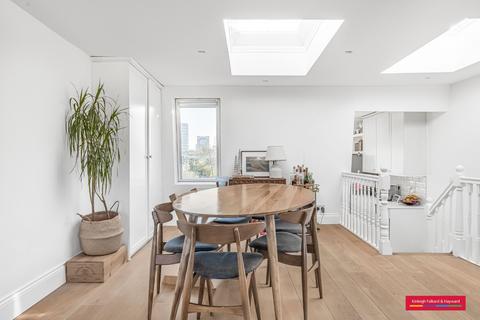 3 bedroom flat to rent, Stephendale Road, London, SW6
