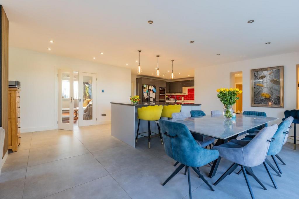Dining Kitchen