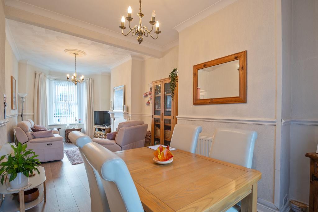 Living/Dining room