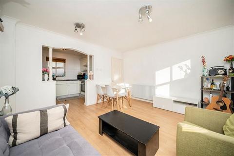 2 bedroom flat to rent, Haberdasher Street, London N1