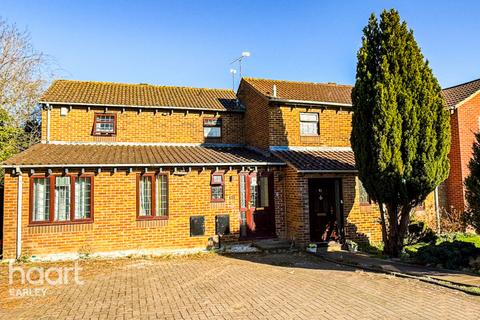 undefined, Chilcombe Way, READING