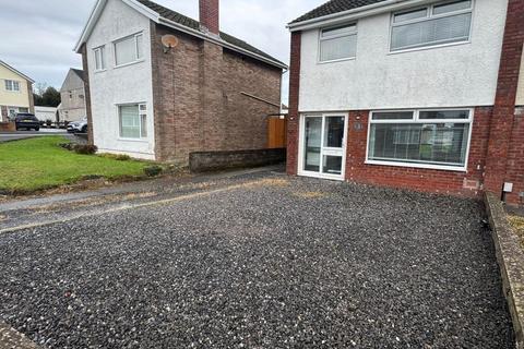 3 bedroom semi-detached house to rent, 3 Llys-y-Brenin,Gorseinon,Swansea