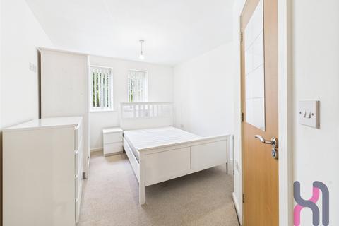 2 bedroom flat to rent, Brindley House,, 1 Elmira Way, Salford, M5