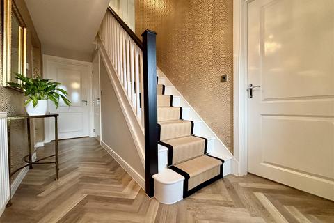undefined, Harrowins Farm Drive, Bradford BD13