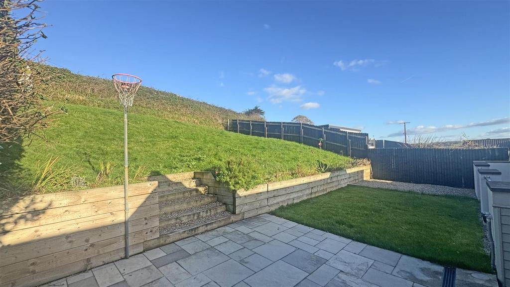 Garden 1.jpg