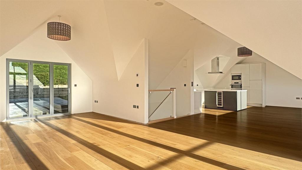 Lounge 3.jpg
