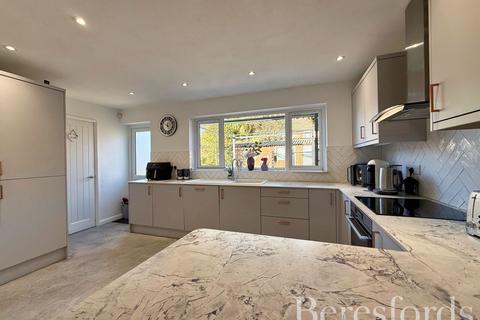 undefined, Mungo Park Road, Rainham, RM13