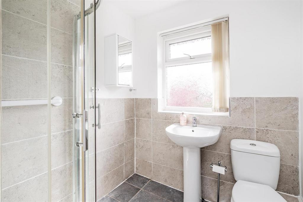 28 Blaythorn Avenue-2 lo.jpg