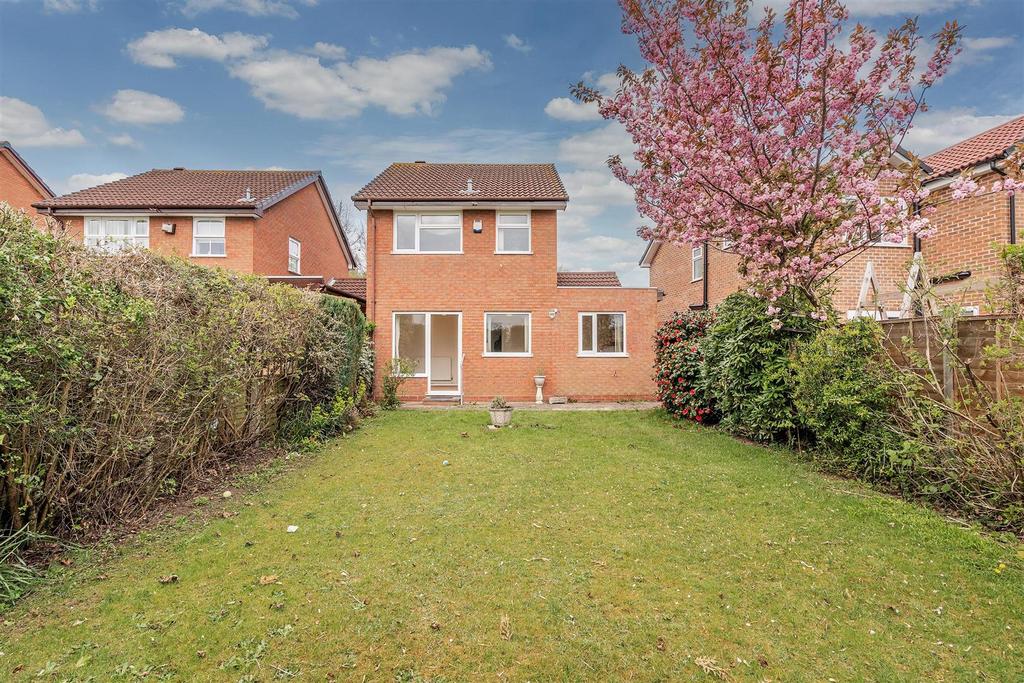 28 Blaythorn Avenue-13 lo.jpg