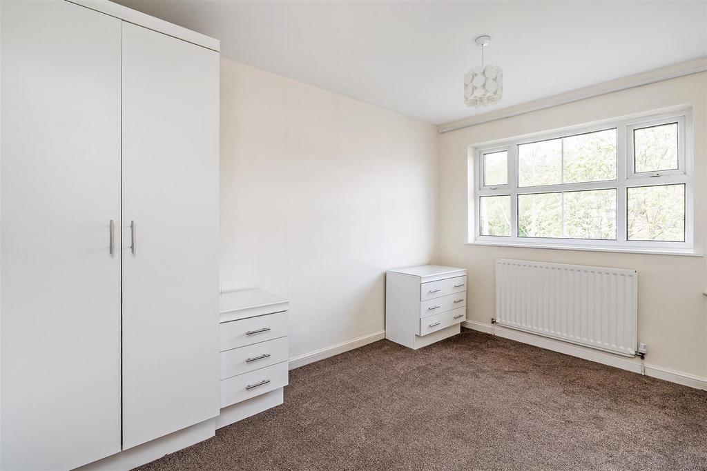 28 Blaythorn Avenue-3 lo.jpg