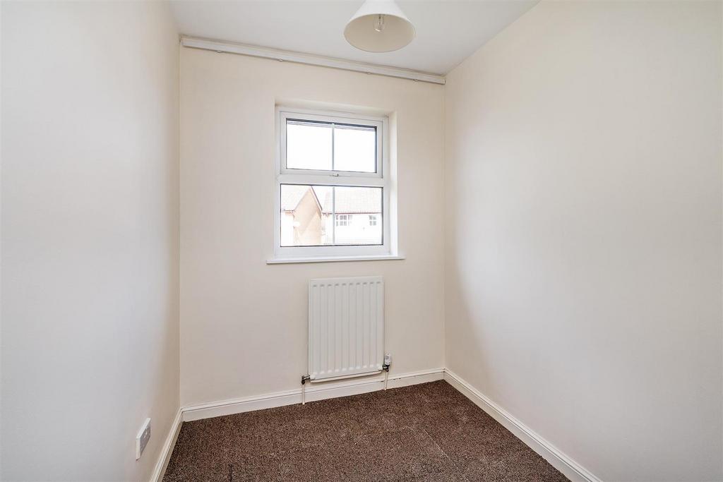 28 Blaythorn Avenue-5 lo.jpg