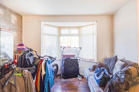 3 bedroom end of terrace house for sale, Branstree Avenue, Liverpool L11