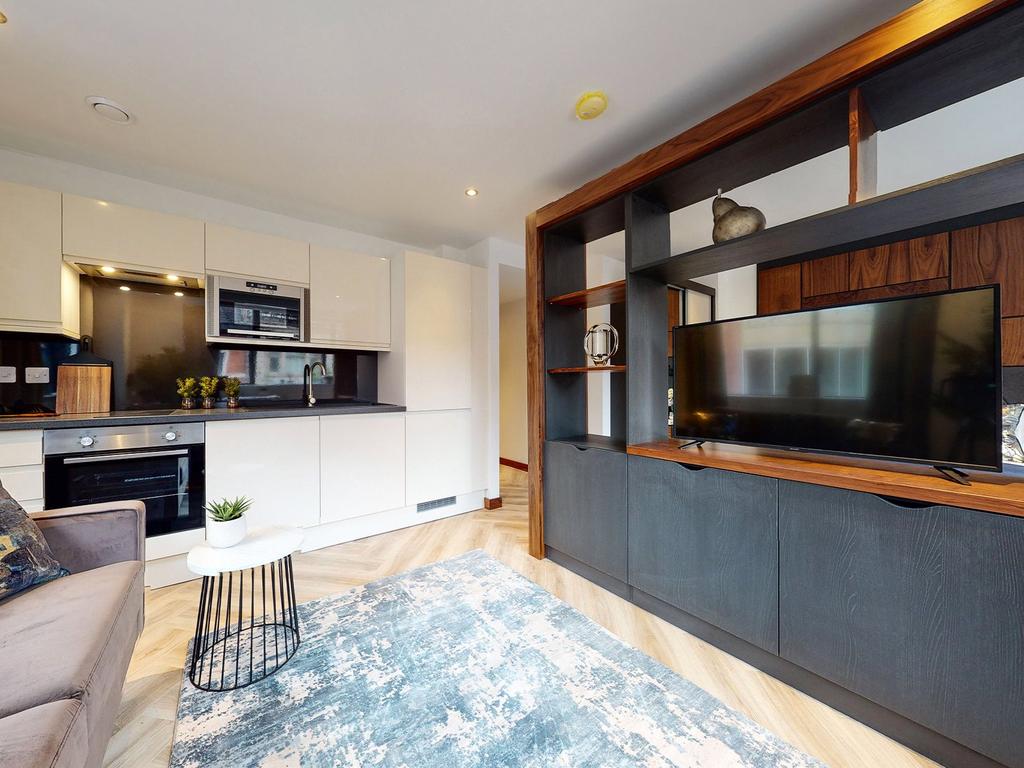 Apartment in Manchester, City Centre - View 3