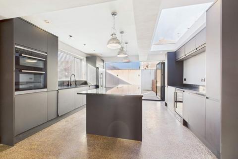 undefined, Tyn-y-Parc Road, Rhiwbina. CF14