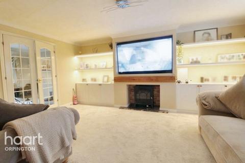 4 bedroom detached house for sale, Spring Shaw Road, Orpington