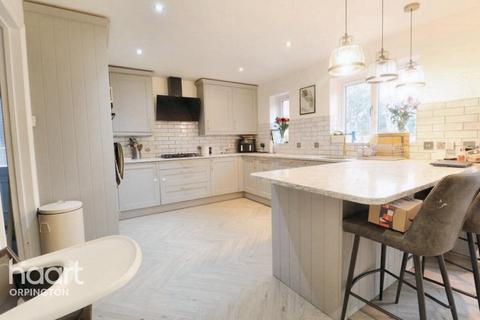 4 bedroom detached house for sale, Spring Shaw Road, Orpington