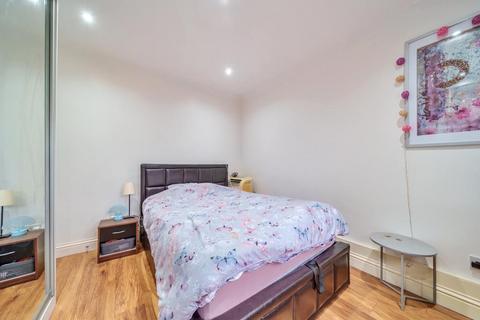 undefined, Northumberland Gardens, Isleworth, TW7