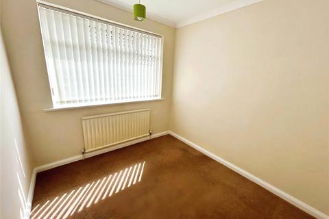 2 bedroom bungalow to rent, Portland Avenue, Nottingham NG17