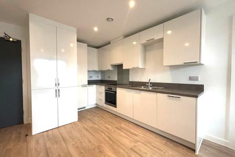2 bedroom apartment to rent, Clippers Quay, Salford Quays M50