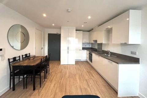 2 bedroom apartment to rent, Clippers Quay, Salford Quays M50