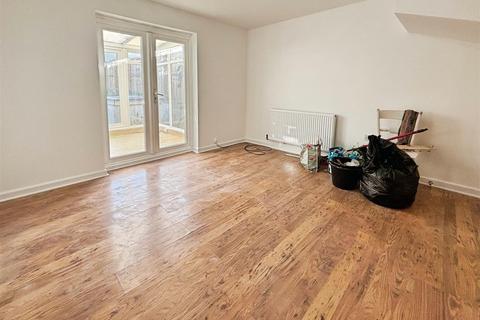 undefined, Yewdall Way, Bradford BD10