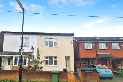 6 bedroom terraced house to rent, Spear Road, Hampshire SO14
