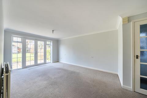 undefined, Hawes Lane, West Wickham, Kent, BR4