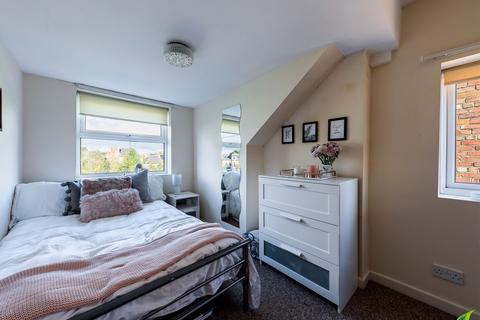 5 bedroom house to rent, Chestnut Grove, Nottingham NG2