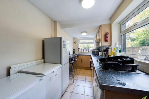 5 bedroom house to rent, Chestnut Grove, Nottingham NG2