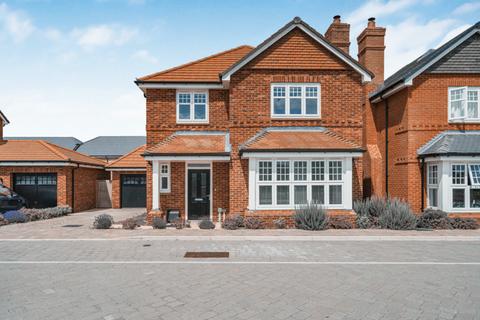 4 bedroom detached house to rent, Plantagenet Close, Wallingford, OX10