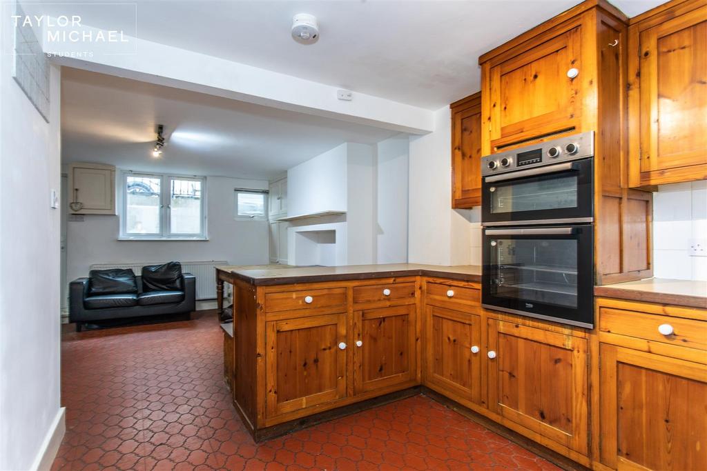 Kitchen/Livingroom