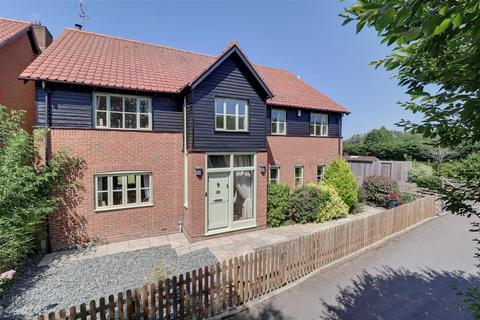 5 bedroom detached house for sale, Green Fields, Cheltenham Road East, Churchdown