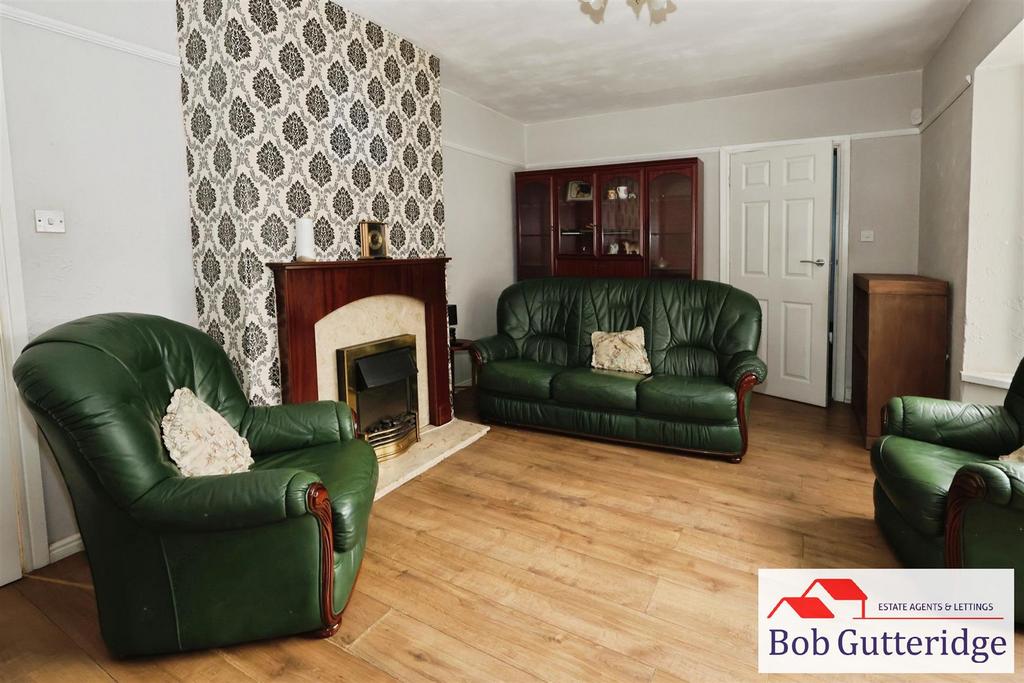 Bay fronted lounge