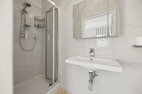 5 bedroom end of terrace house for sale, Albany Road, Windsor, Berkshire, SL4