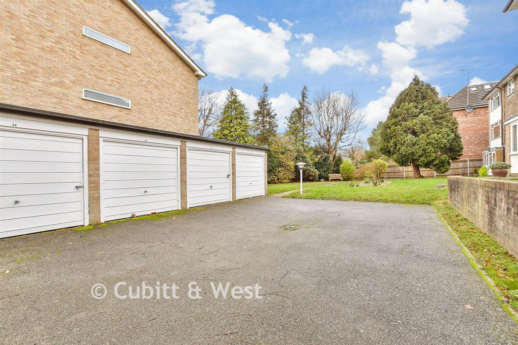 Driveway/Parking