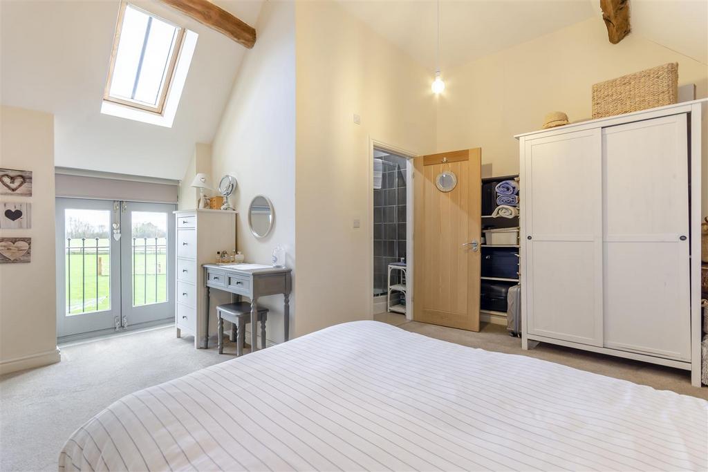 8671009-interior06.jpg