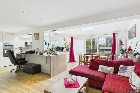 4 bedroom terraced house for sale, Curtis Close, Mill End, Rickmansworth, WD3 8QA