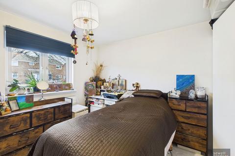 4 bedroom terraced house for sale, Curtis Close, Mill End, Rickmansworth, WD3 8QA