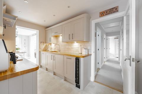 3 bedroom detached bungalow for sale, Field House Gardens, Diss IP22