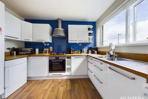 3 bedroom end of terrace house for sale, South Lea, Blaydon-on-Tyne, Tyne and Wear