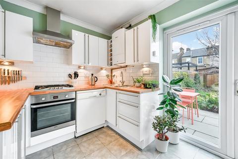 undefined, Meadow Road, Colliers Wood SW19