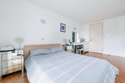 2 bedroom apartment for sale, New Providence Wharf, 1 Fairmont Avenue, E14