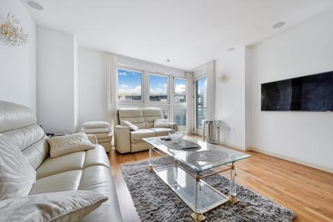 New Providence Wharf, 1 Fairmont Avenue, E14
