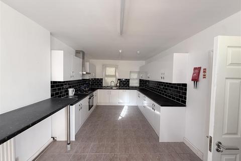 9 bedroom house share to rent, Ramsgate Road, Broadstairs
