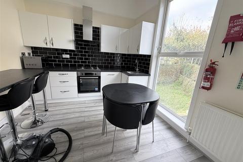 9 bedroom house share to rent, Ramsgate Road, Broadstairs