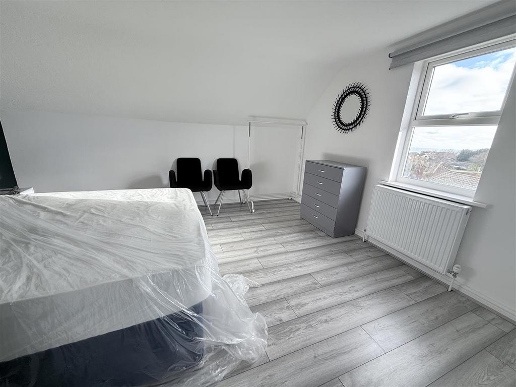 2nd Floor Bedroom 8 (£800)