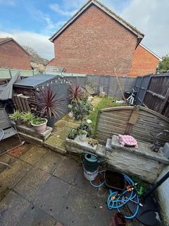 2 bedroom terraced house to rent, Cadnam Way, Muscliff, BH8