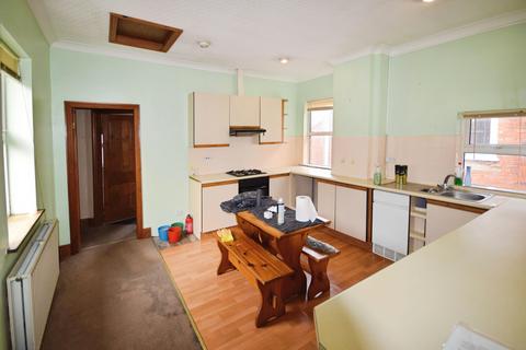 2 bedroom flat for sale, Lumley Avenue, Skegness PE25