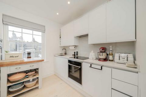 2 bedroom flat to rent, Lamont Road, London SW10